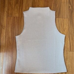 H&M Light Gray Sleeveless Mock Neck Tank